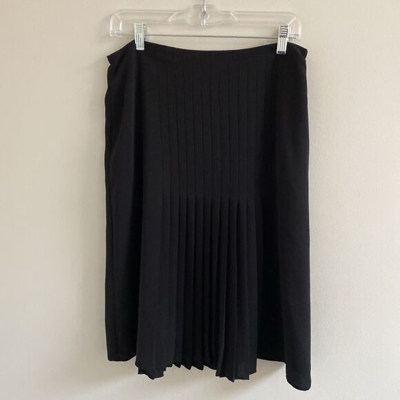 Lauren Ralph Lauren black pleated Georgette skirt size 6 Side Zipper Lined - Picture 4 of 5